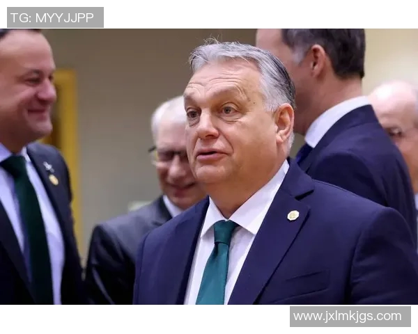 乌克兰足球明星的崛起与荣耀:从本土联赛到国际舞台的传奇之路 乌克兰足球明星的崛起与荣耀:从本土联赛到国际舞台的传奇之路